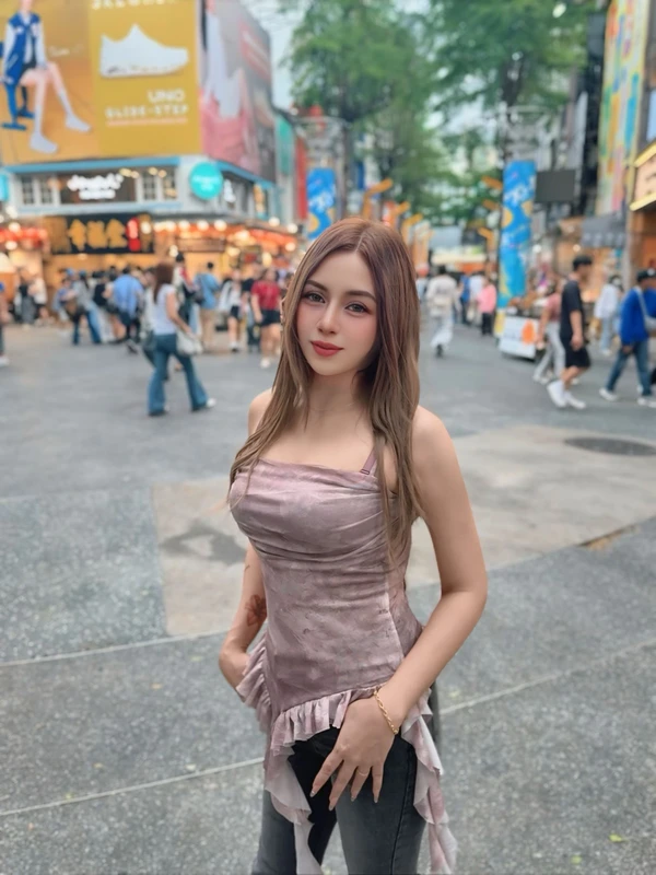 伊露