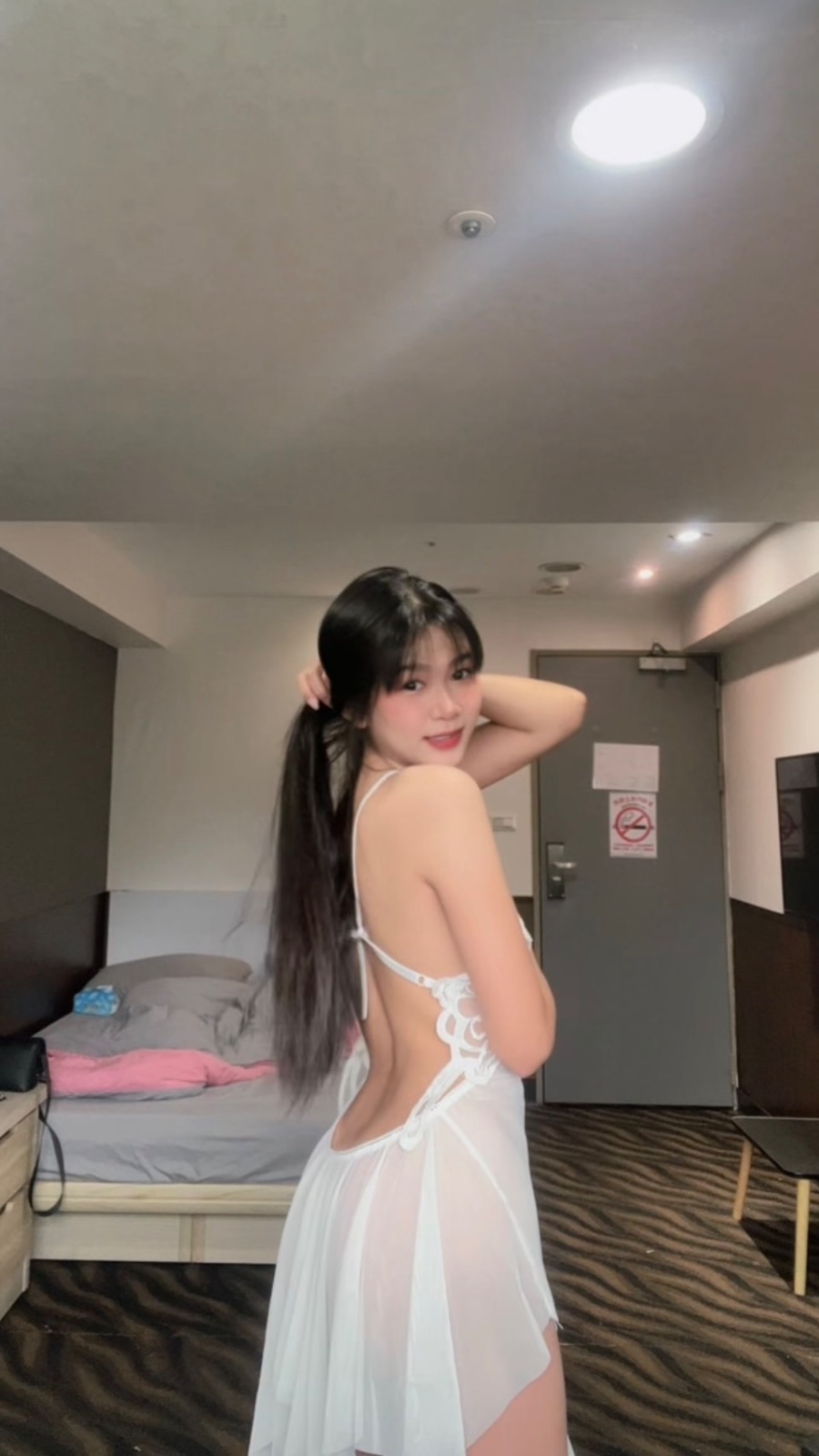 小學妹實照_10