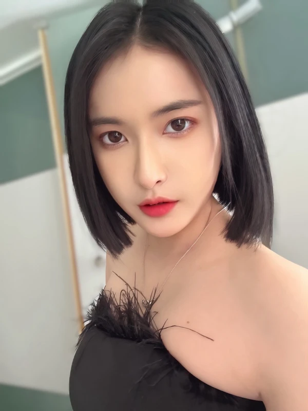 晴小莓實照_8